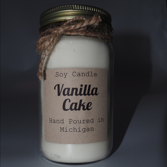 Handmade Vanilla Cake Soy Wax Candle 8oz Glass Jar - Picture 3 of 6